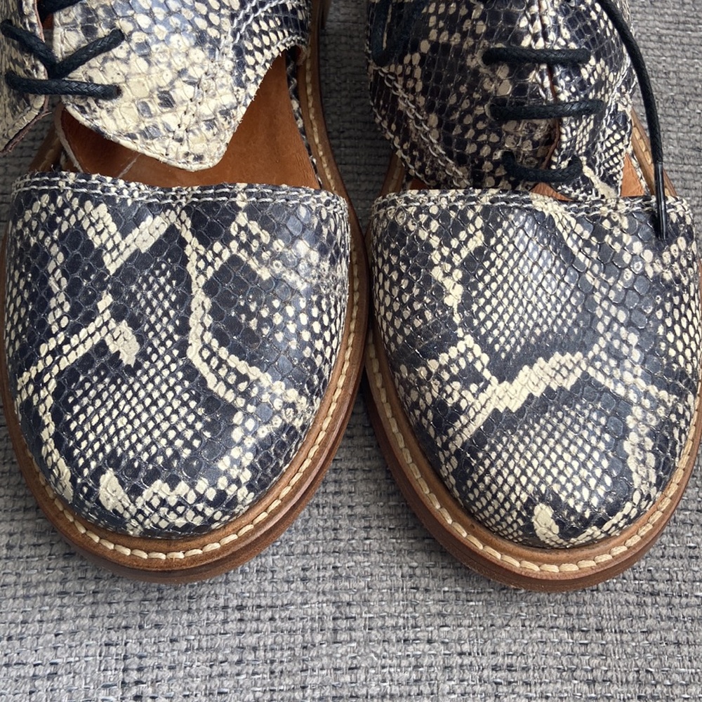 Minimarket cut out leather snakeskin print Oxford size 6.5 or 37. - Picture 3 of 10